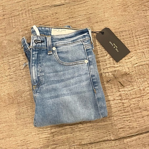 Rag & Bone Cate Mid-Rise Ankle Skinny Jeans in Harper. - Picture 7 of 13